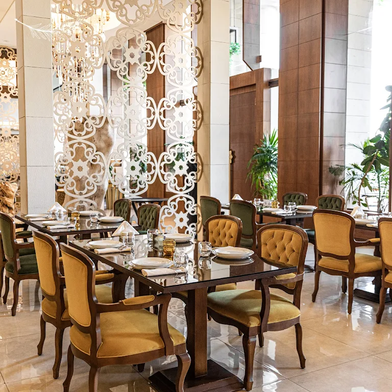 Partition restaurants in Riyadh