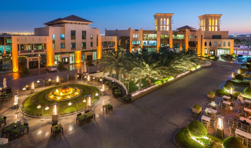 مطاعم فندق المشرق الرياض
