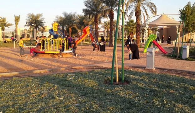 وسائل ترفيهية عديدة مناسبة للأطفال في متنزه الملك عبدالله بالرياض