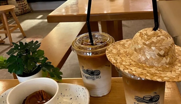سومبريرو كافيه