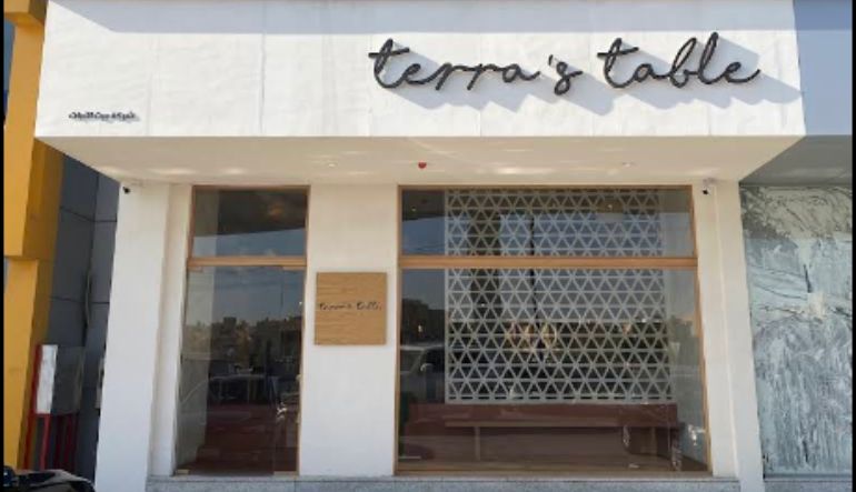 مطعم تراس تيبل