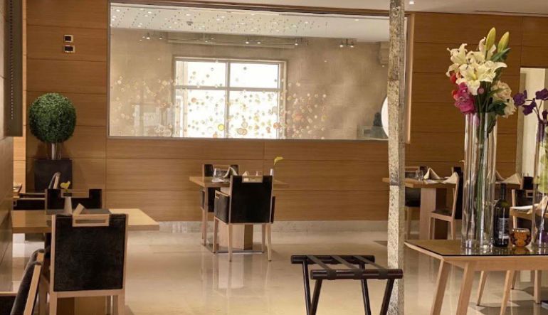 مطعم مهراجا الشرق